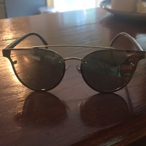 Urban outfitters mirrored sunglasses